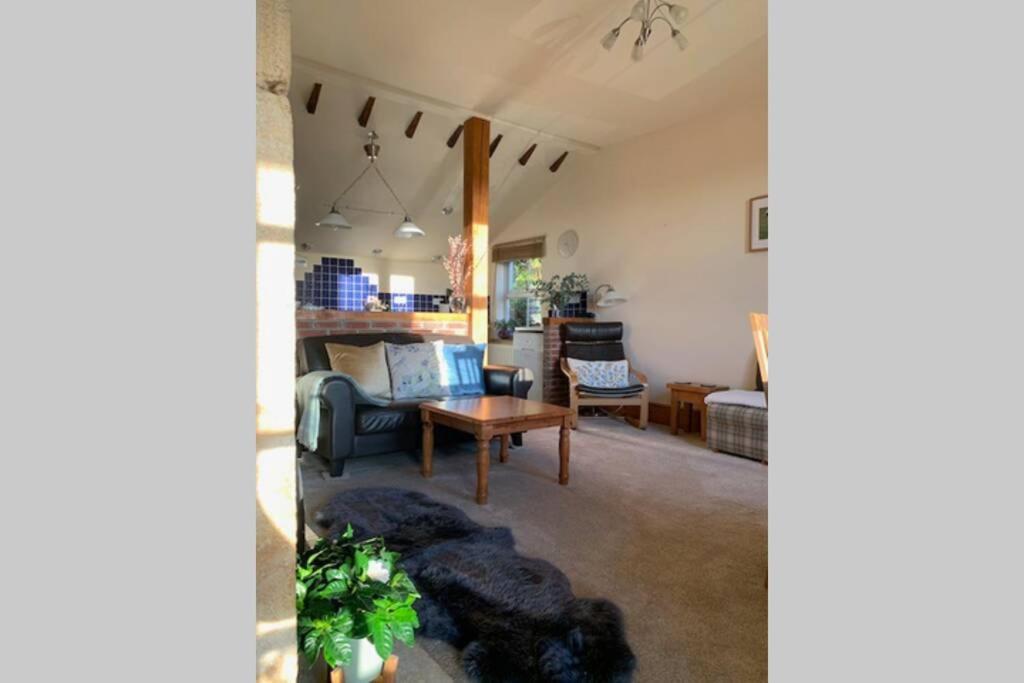 Hilltop Cottage Thropton المظهر الخارجي الصورة